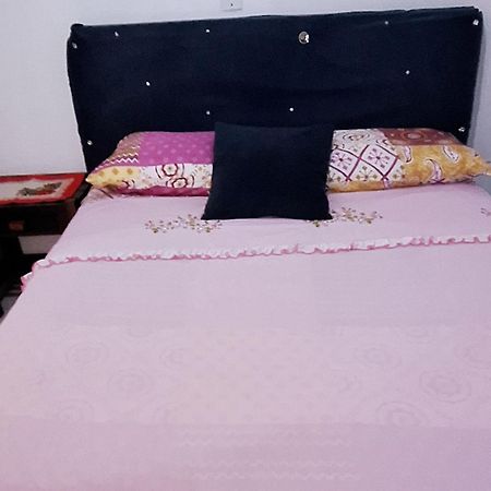 Kitnet K1 Em Torres-Rs - Na Mais Bela Praia Gaucha - Cozinha - Banheiro - Ar Condicionado - Smart Tv 32' - Wi-Fi - Anfitria Superhost No Bnb Екстериор снимка