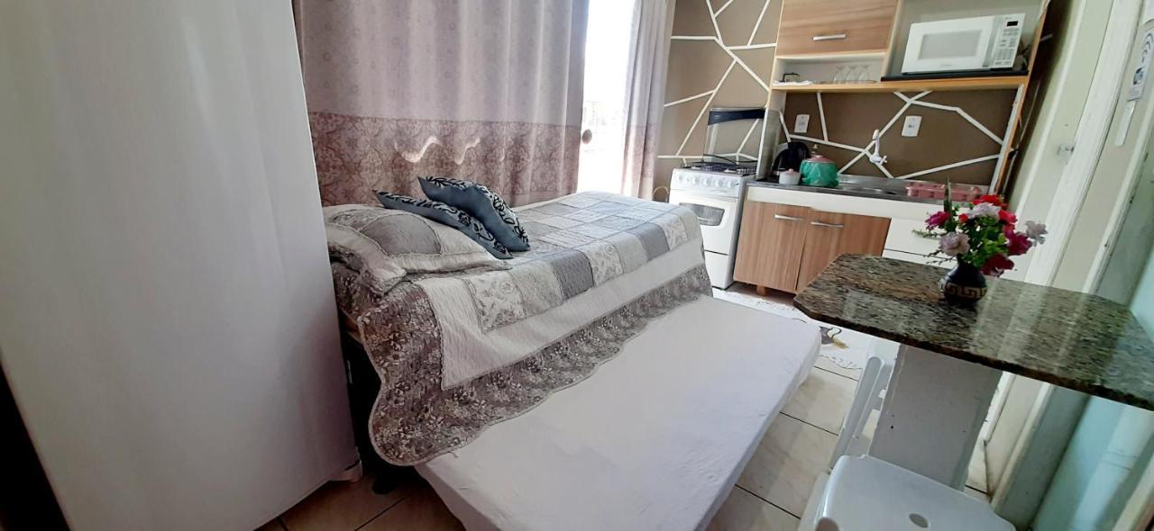 Kitnet K1 Em Torres-Rs - Na Mais Bela Praia Gaucha - Cozinha - Banheiro - Ar Condicionado - Smart Tv 32' - Wi-Fi - Anfitria Superhost No Bnb Екстериор снимка