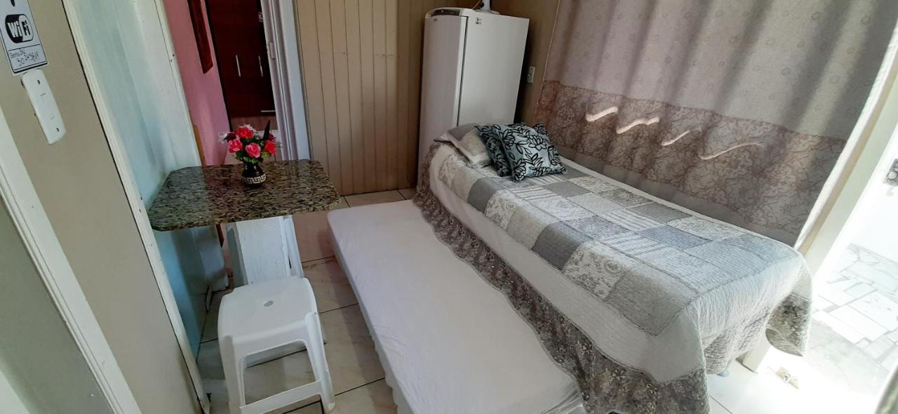 Kitnet K1 Em Torres-Rs - Na Mais Bela Praia Gaucha - Cozinha - Banheiro - Ar Condicionado - Smart Tv 32' - Wi-Fi - Anfitria Superhost No Bnb Екстериор снимка
