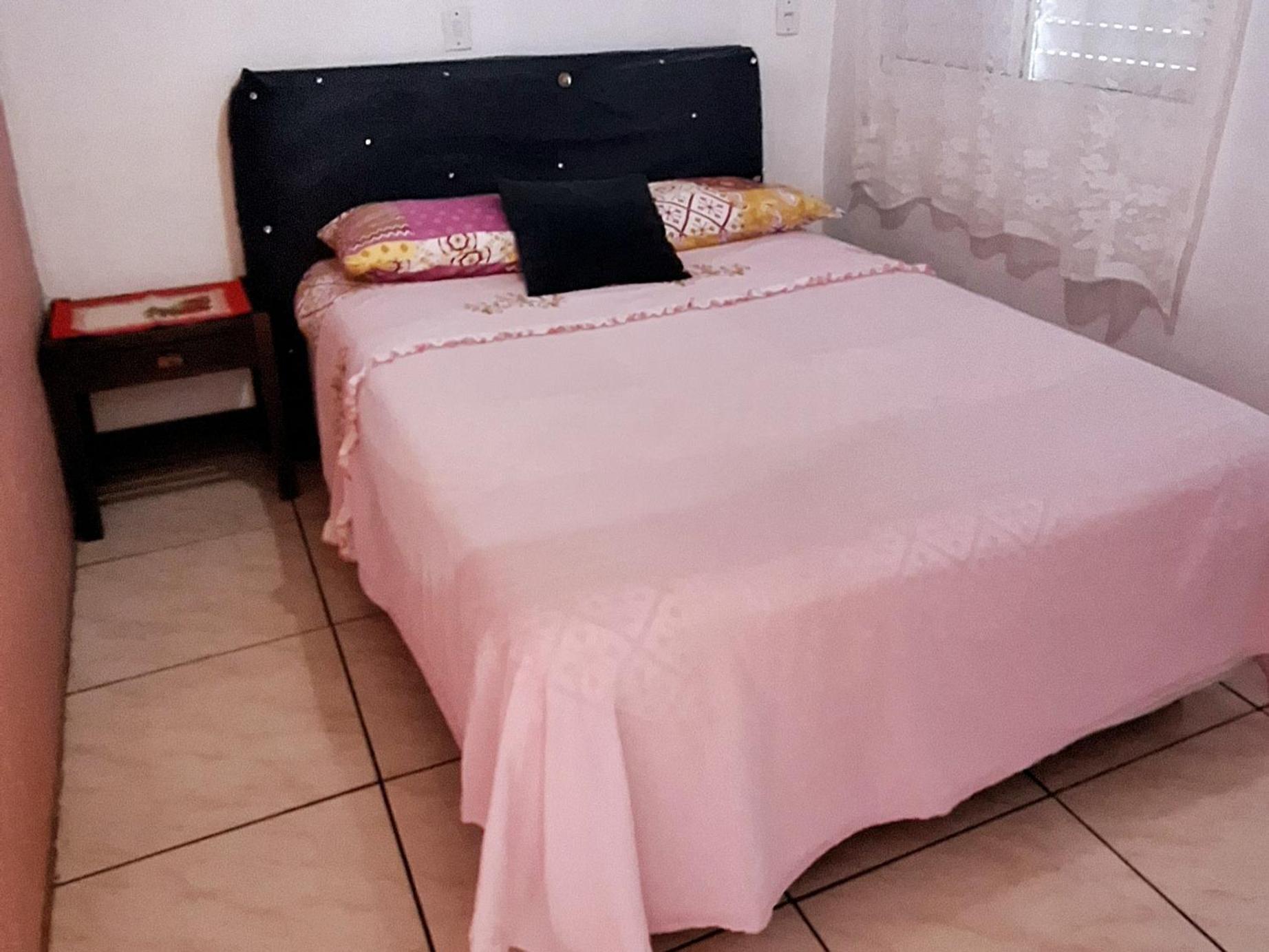 Kitnet K1 Em Torres-Rs - Na Mais Bela Praia Gaucha - Cozinha - Banheiro - Ar Condicionado - Smart Tv 32' - Wi-Fi - Anfitria Superhost No Bnb Екстериор снимка